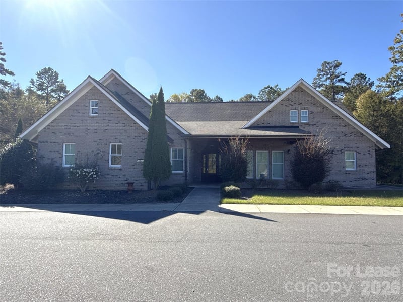 13931 Thompson Road, Charlotte, NC - 6 beds, 6.5 baths, 6,000 sqft - $9,000