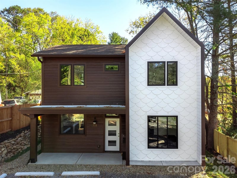 119 N Bear Creek Road, Asheville, NC - 3 beds, 2.5 baths, 1,712 sqft - $525,000