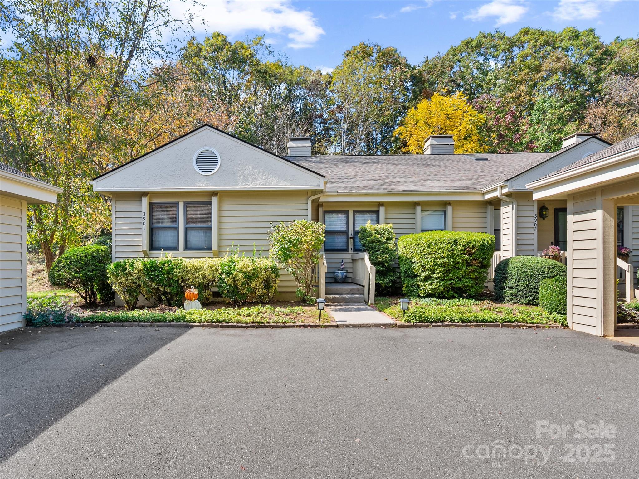 3901 Trinity Court, Asheville, NC. property listing photo