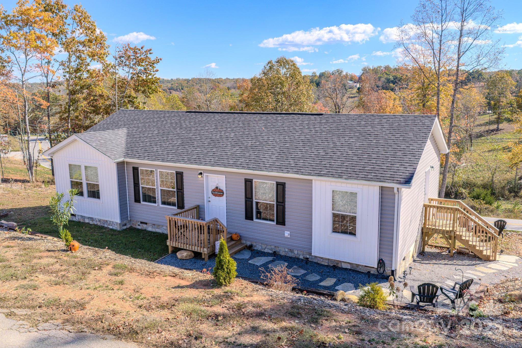 70 Cascades, Nebo, NC. property listing photo