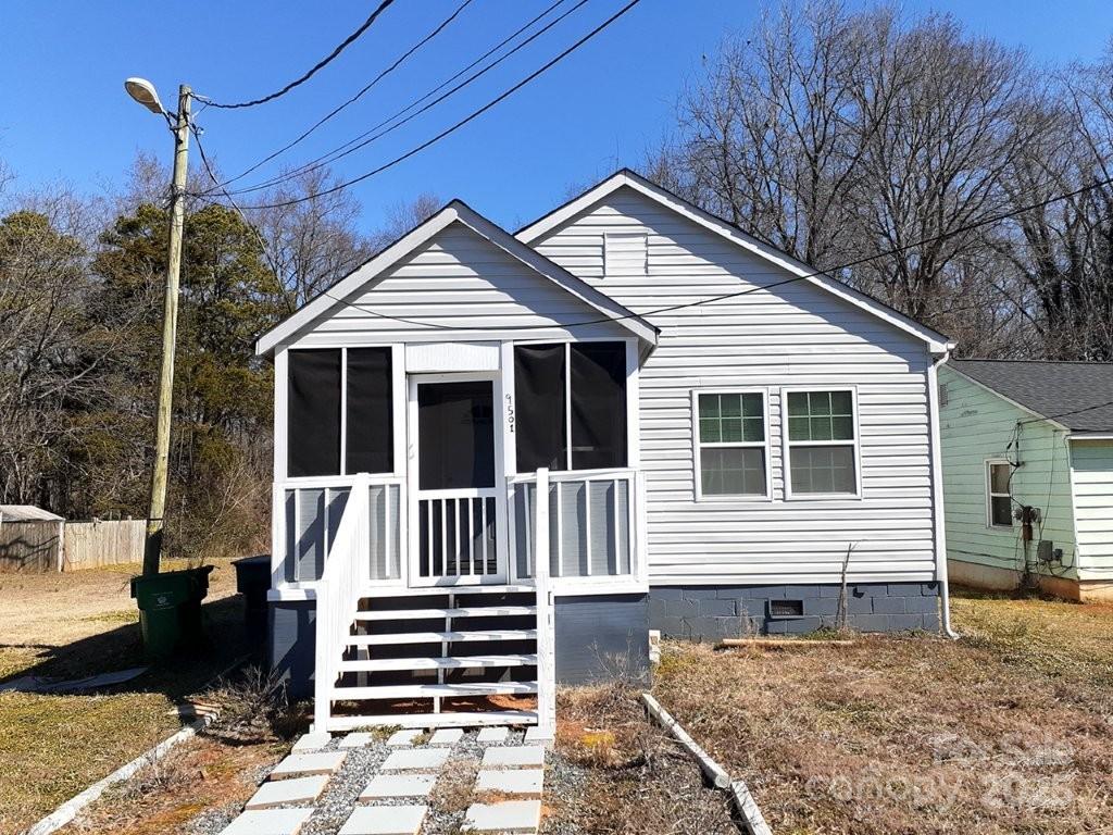 9501 Misenheimer Road, Charlotte, NC. property listing photo