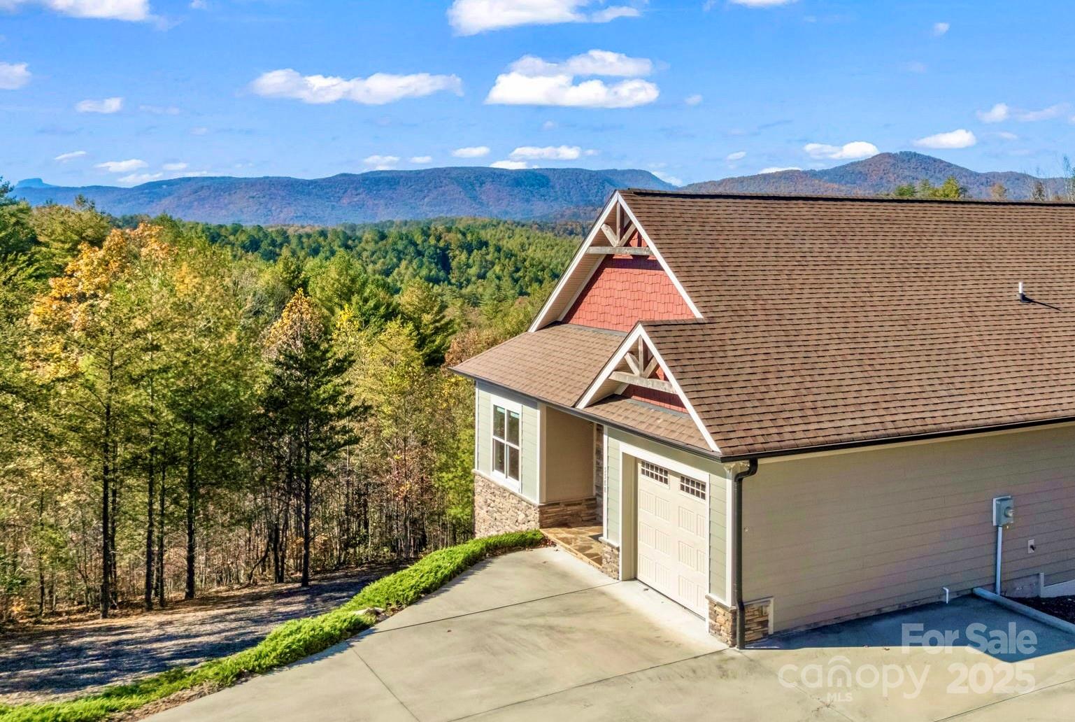 5588 Table View Lane, Lenoir, NC. property listing photo