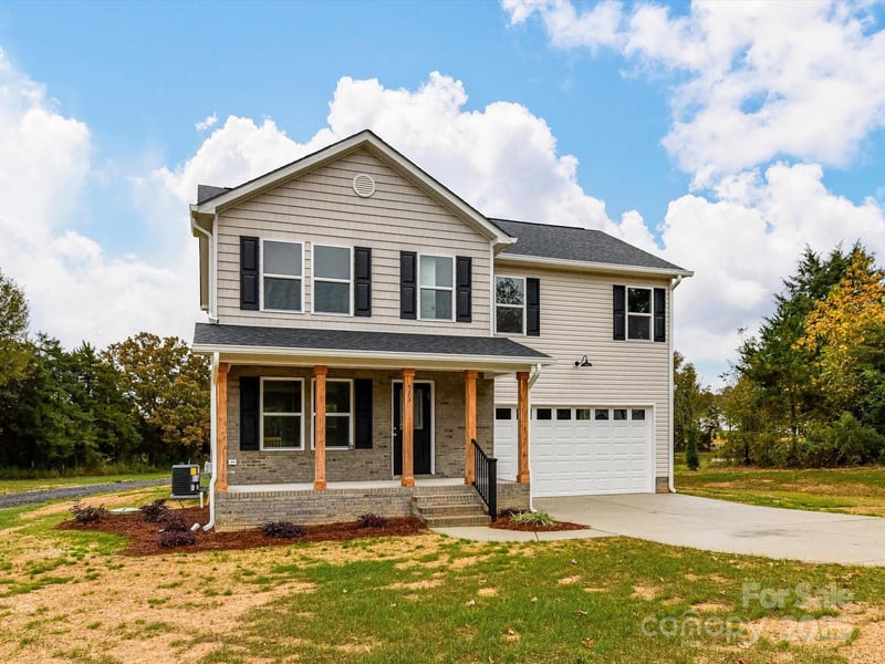 573 Wade, Oakboro, NC - 4 beds, 3 baths, 1,746 sqft - $410,000