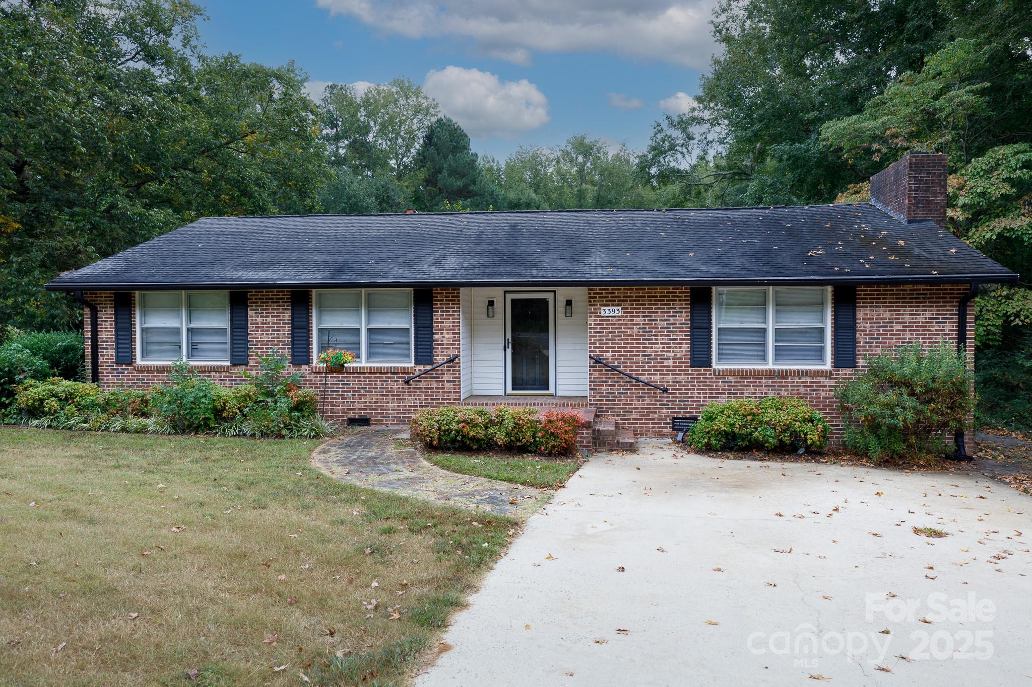 3393 Mt Holly, Edgemoor, SC. property listing photo