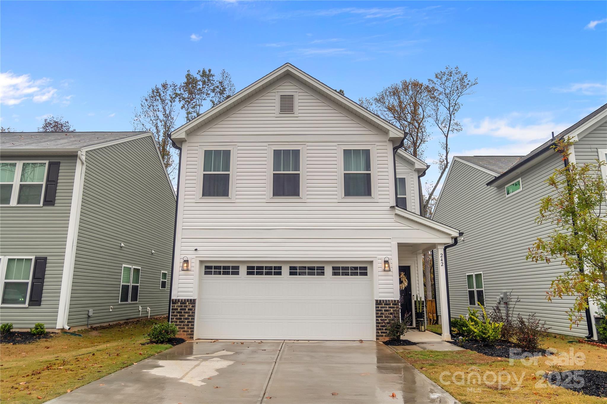 242 Lacewing, Charlotte, NC. property listing photo