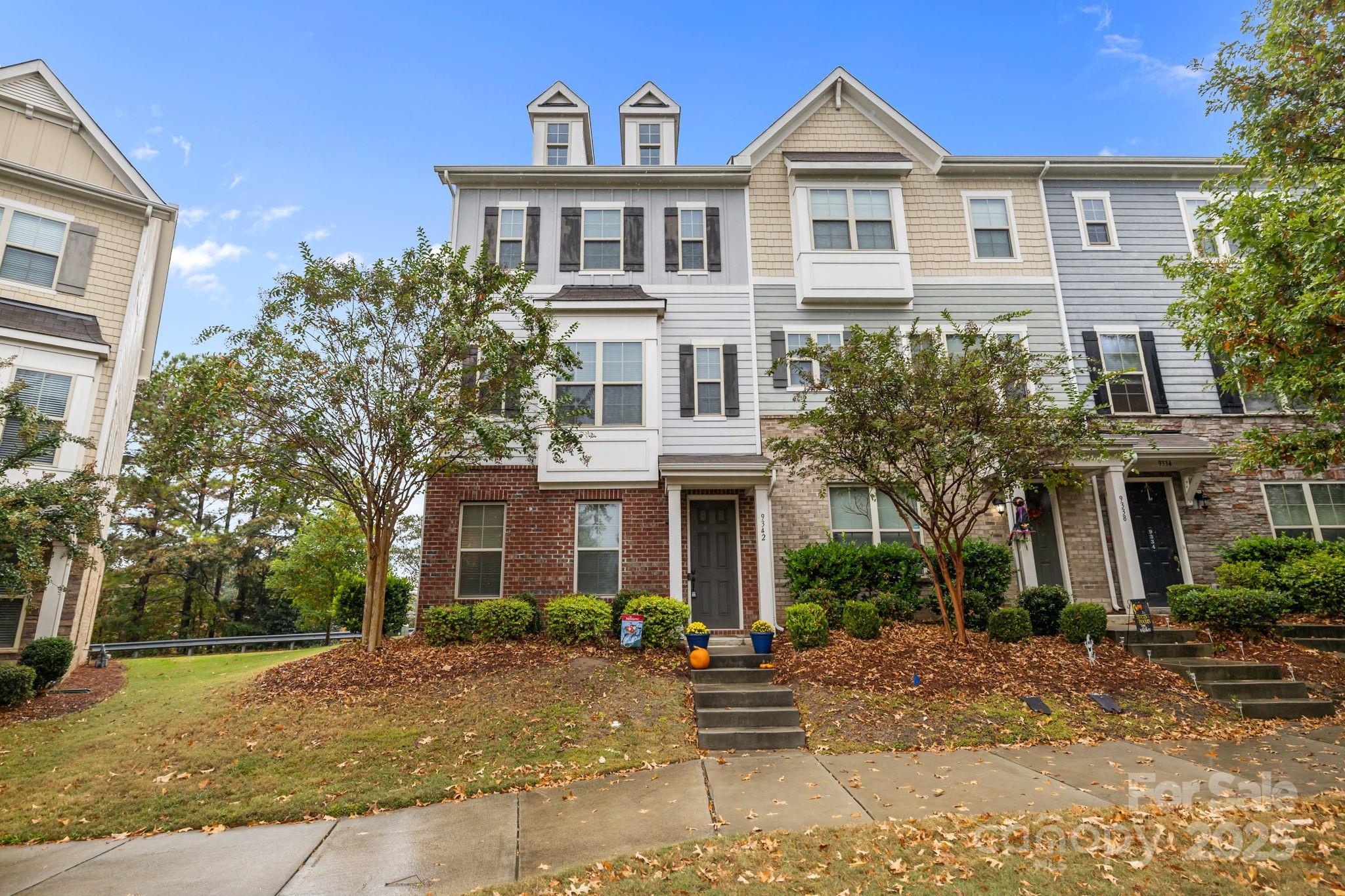 9342 Ainslie Downs Street, Charlotte, NC. property listing photo
