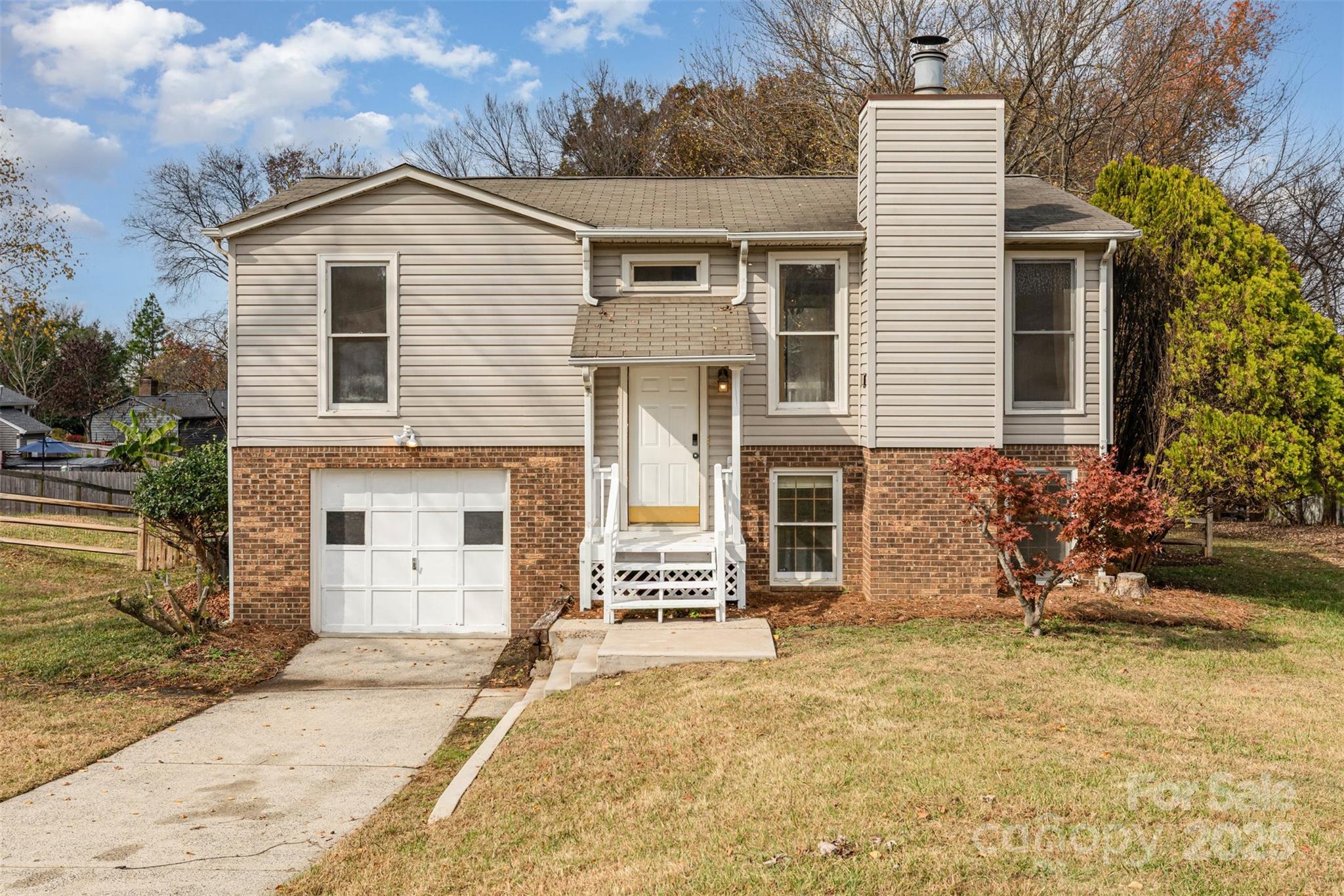 11031 Mallard Crossing Drive, Charlotte, NC. property listing photo