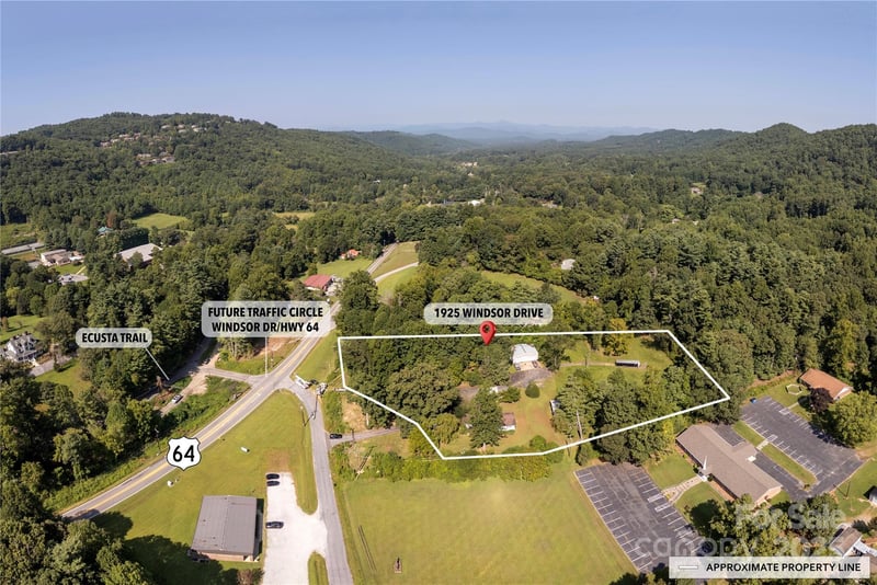 1925-A Windsor Drive, Laurel Park, NC -  - $375,000