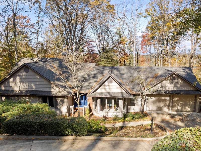108 Galloway Drive, Asheville, NC - 4 beds, 3 baths, 3,447 sqft - $799,000