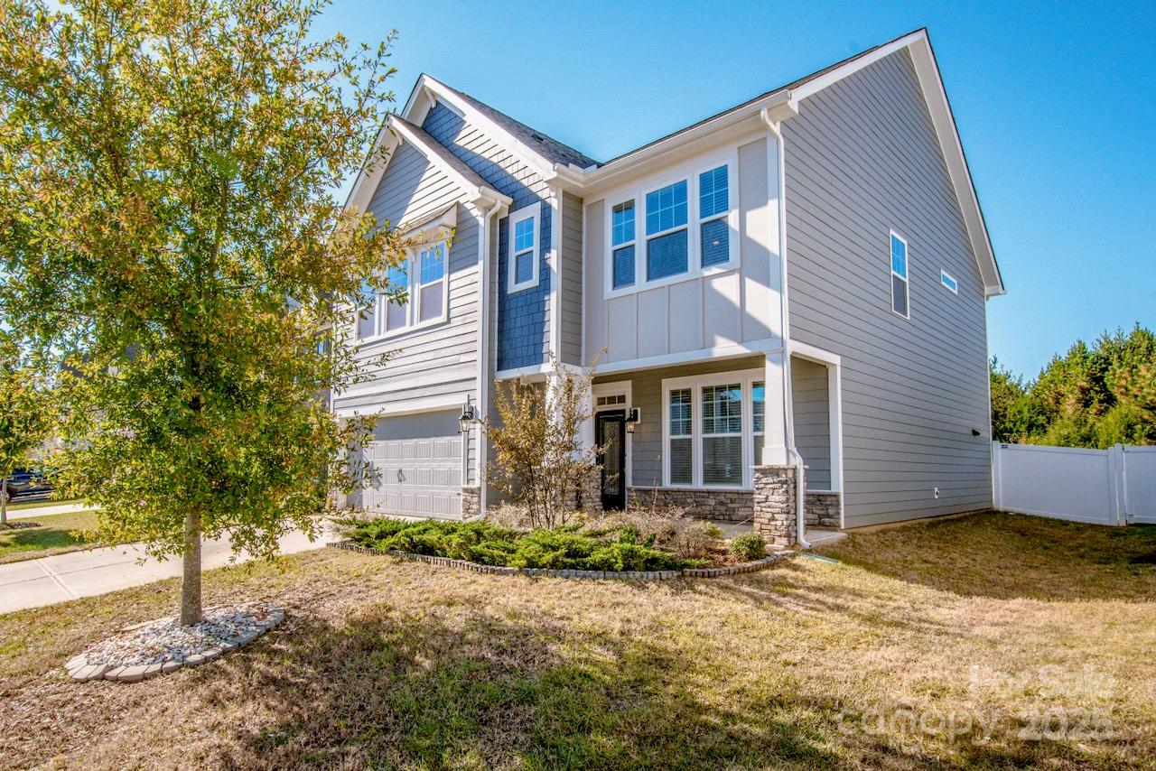129 Candlelight Way, Mooresville, NC. property listing photo
