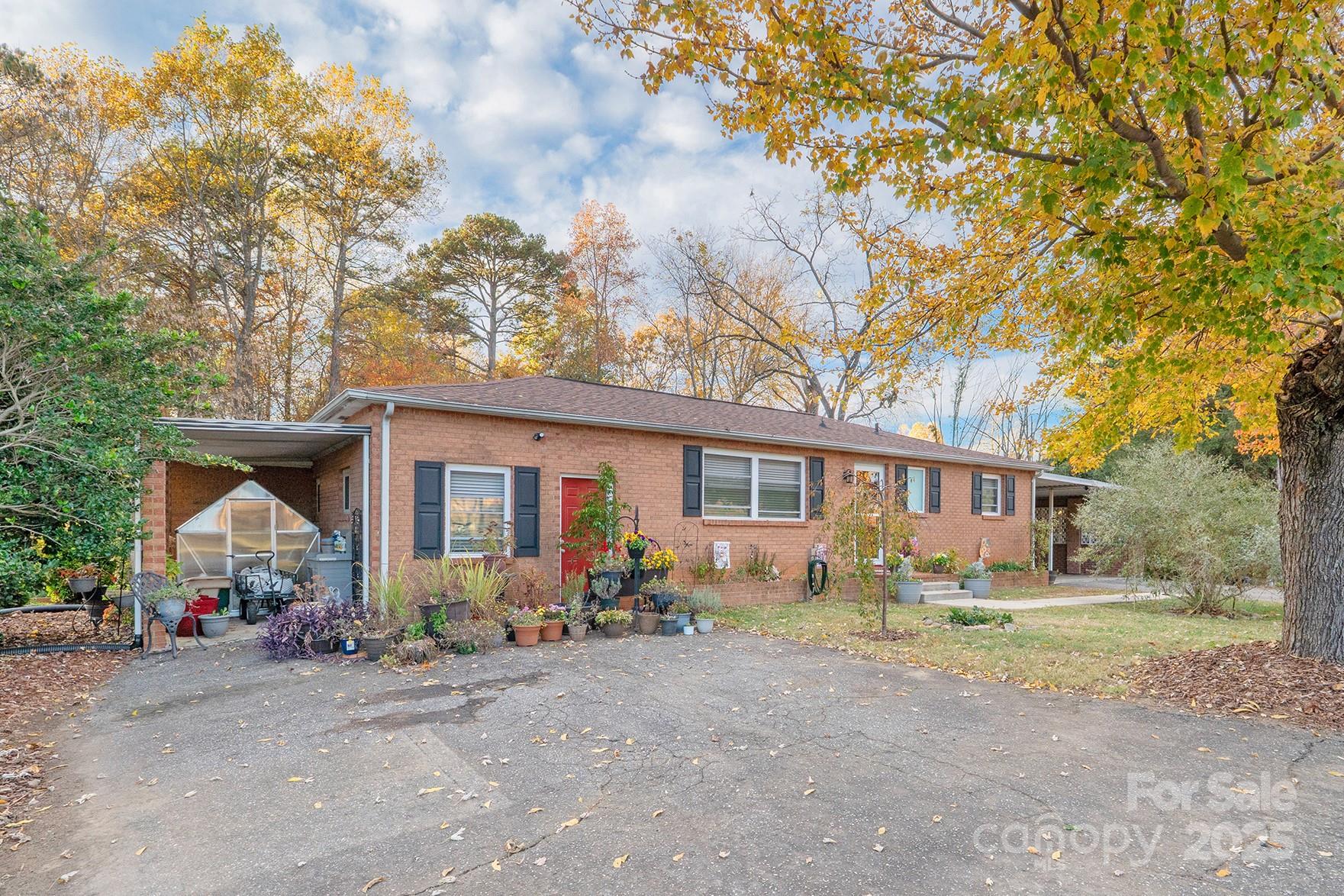 3842 Dowell Street, Hickory, NC. property listing photo