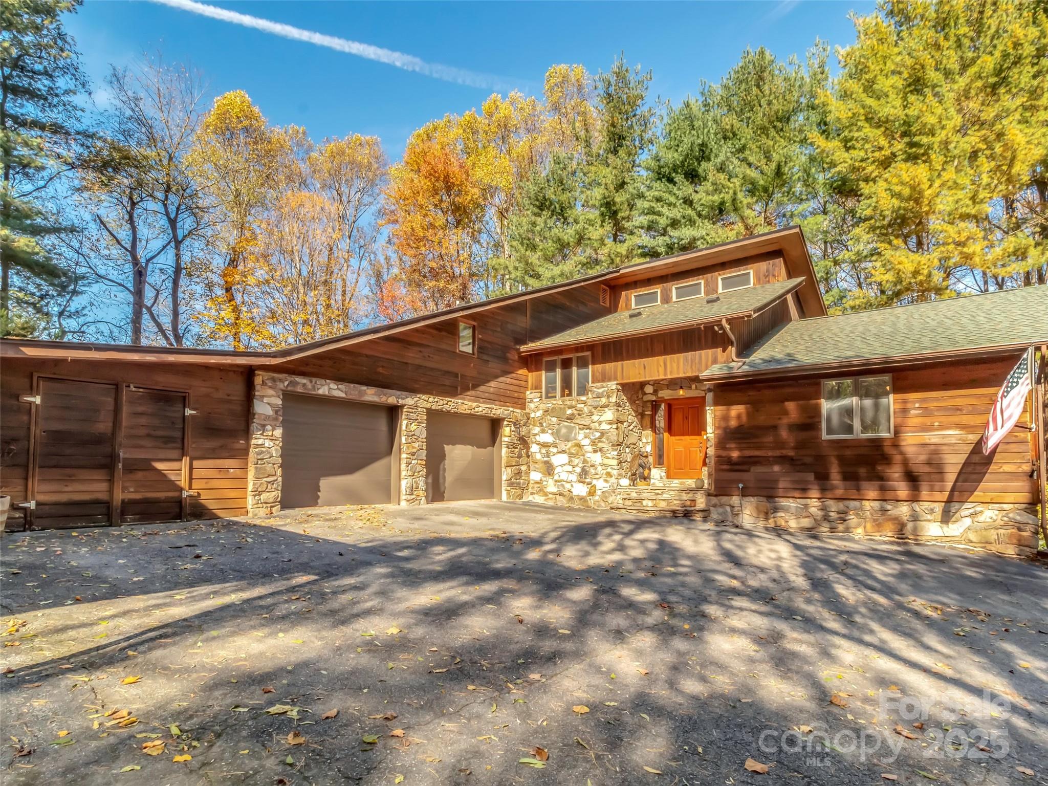 390 Echo Drive, Waynesville, NC. property listing photo