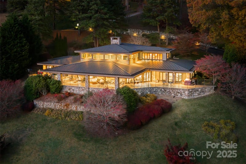 820 Laurel Ridge Drive, Waynesville, NC - 3 beds, 4 baths, 6,155 sqft - $2,450,000
