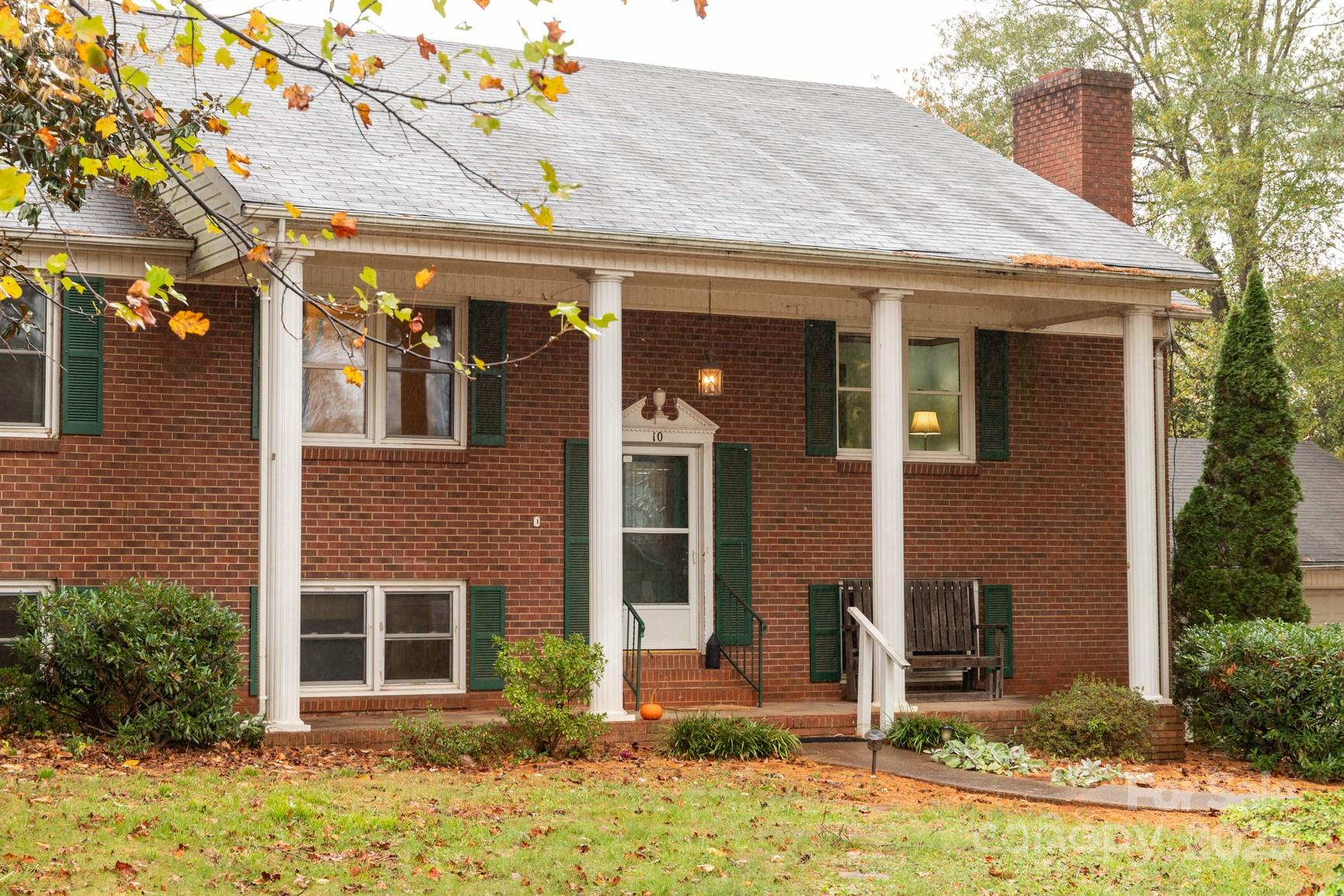 10 Maple Court, Newton, NC. property listing photo