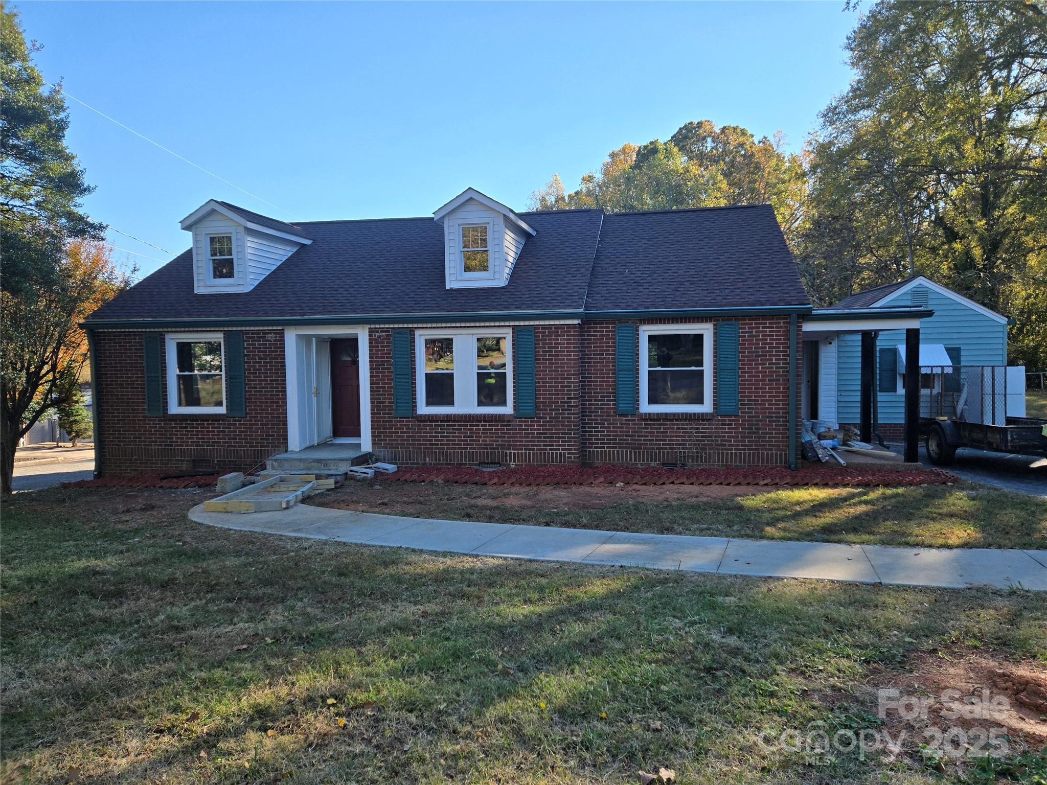 221 E Herman Street, Newton, NC. property listing photo