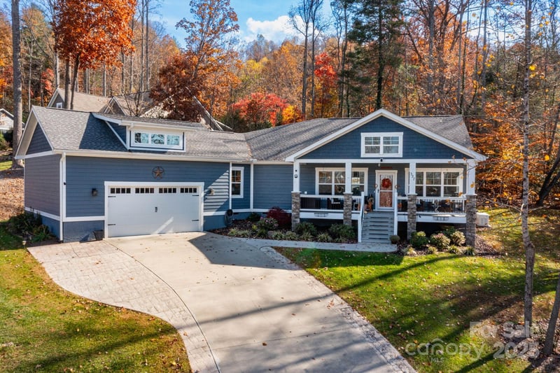 337 Olivet, Fletcher, NC - 3 beds, 3 baths, 2,309 sqft - $725,000
