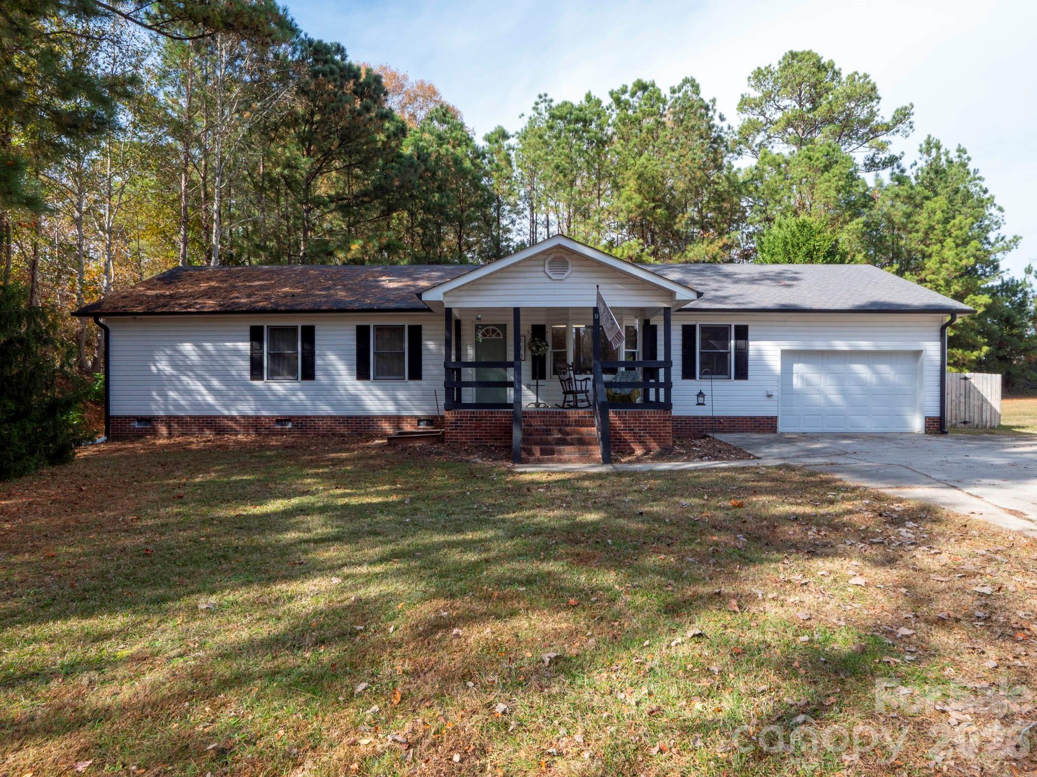 113 Tanager Drive, York, SC. property listing photo