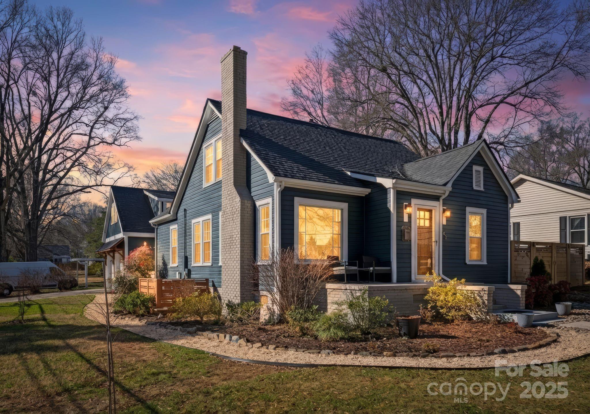 143 E Stewart Avenue, Mooresville, NC. property listing photo