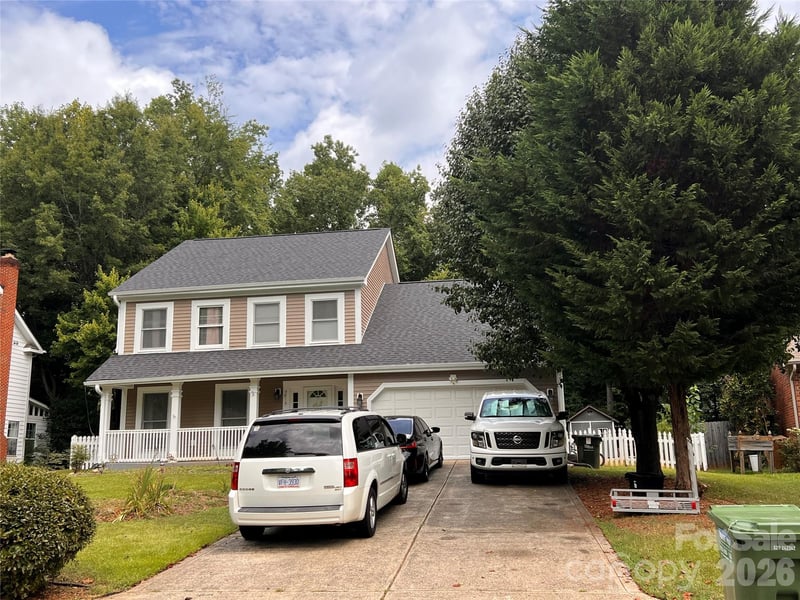 2913 Summerland Drive, Charlotte, NC - 4 beds, 2.5 baths, 2,405 sqft - $510,000
