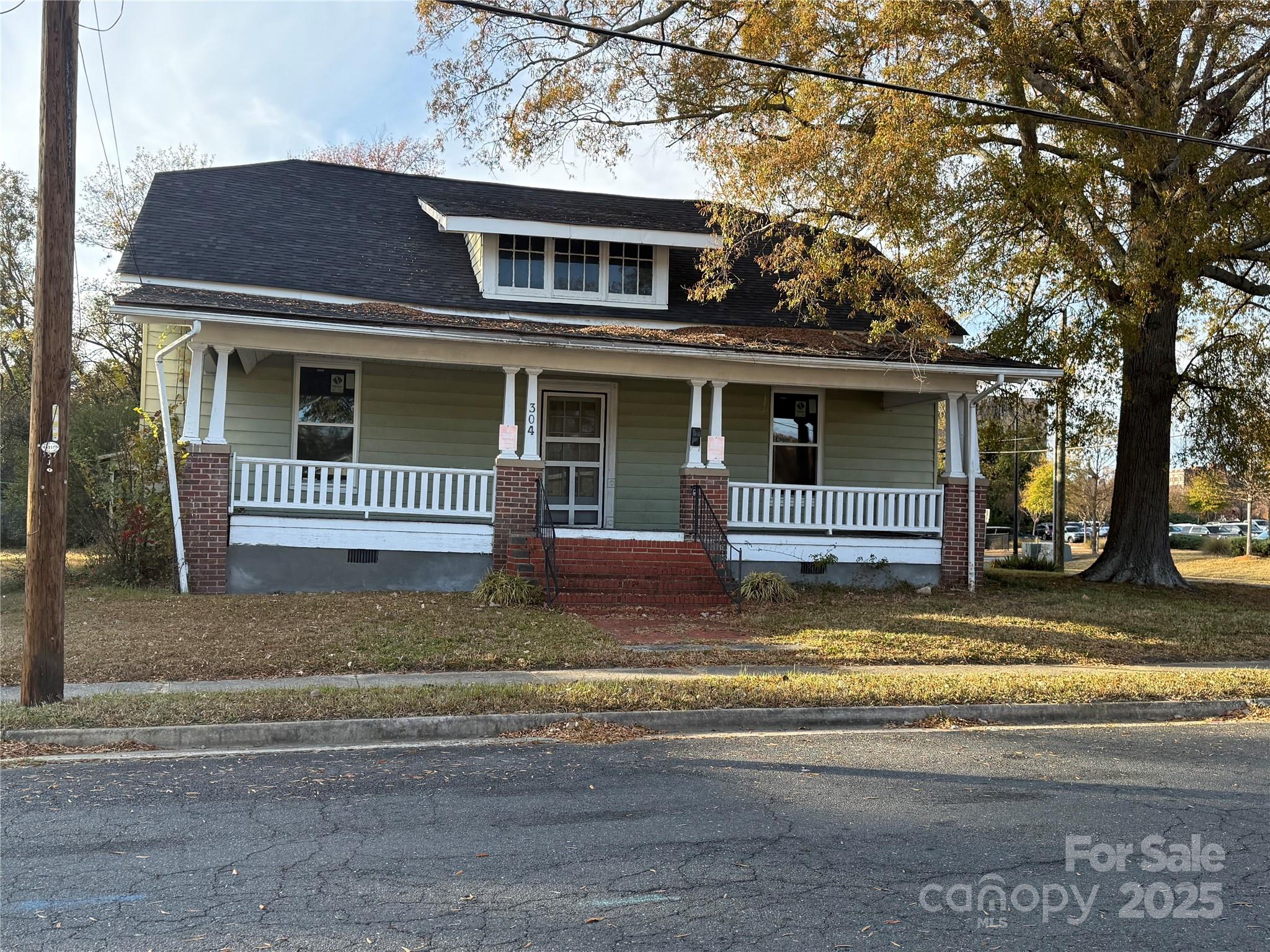 304 S Confederate Avenue, Rock Hill, SC. property listing photo