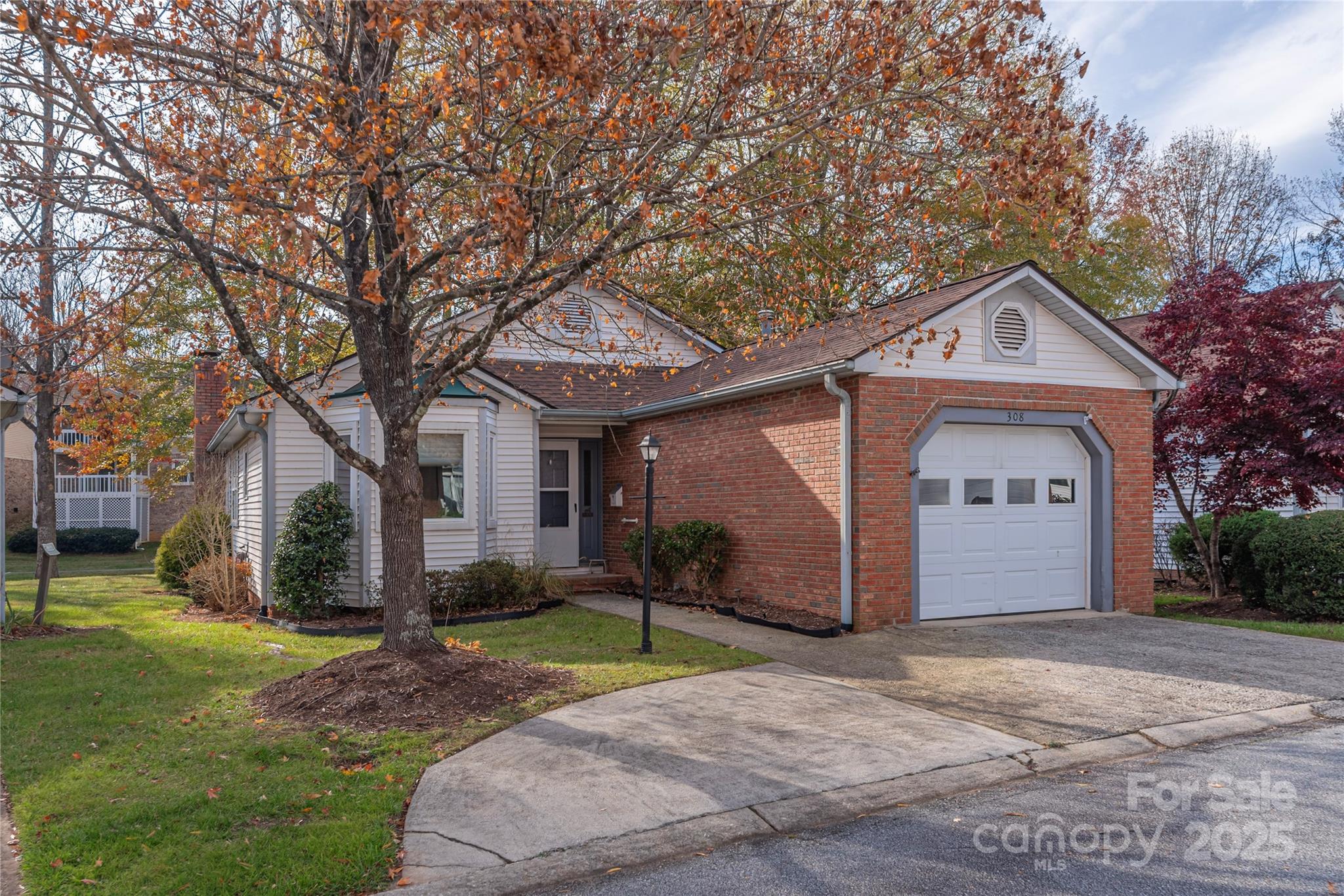 308 Somerton Court, Hendersonville, NC. property listing photo