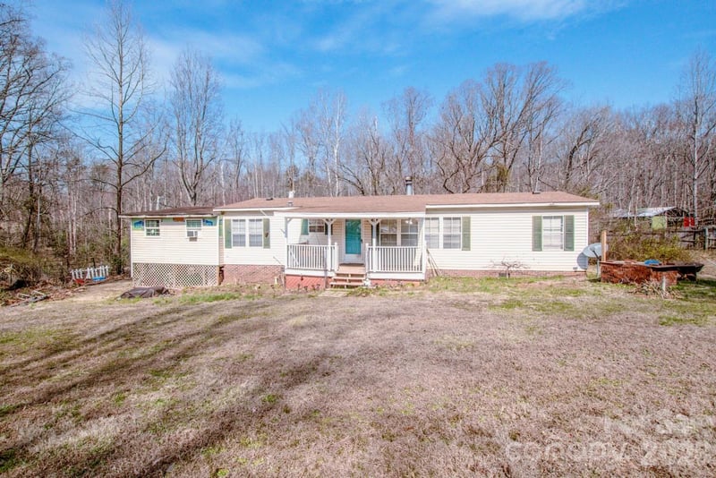 133 Penny Drive, Statesville, NC - 3 beds, 2 baths, 1,352 sqft - $120,000