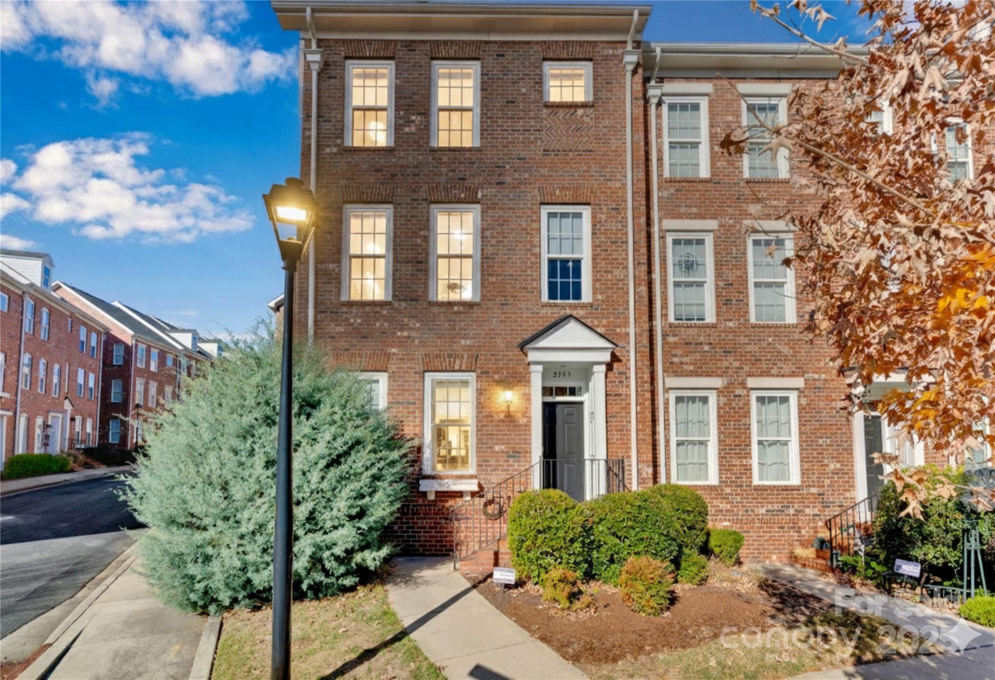 2305 Silver Crescent Drive, Charlotte, NC. property listing photo