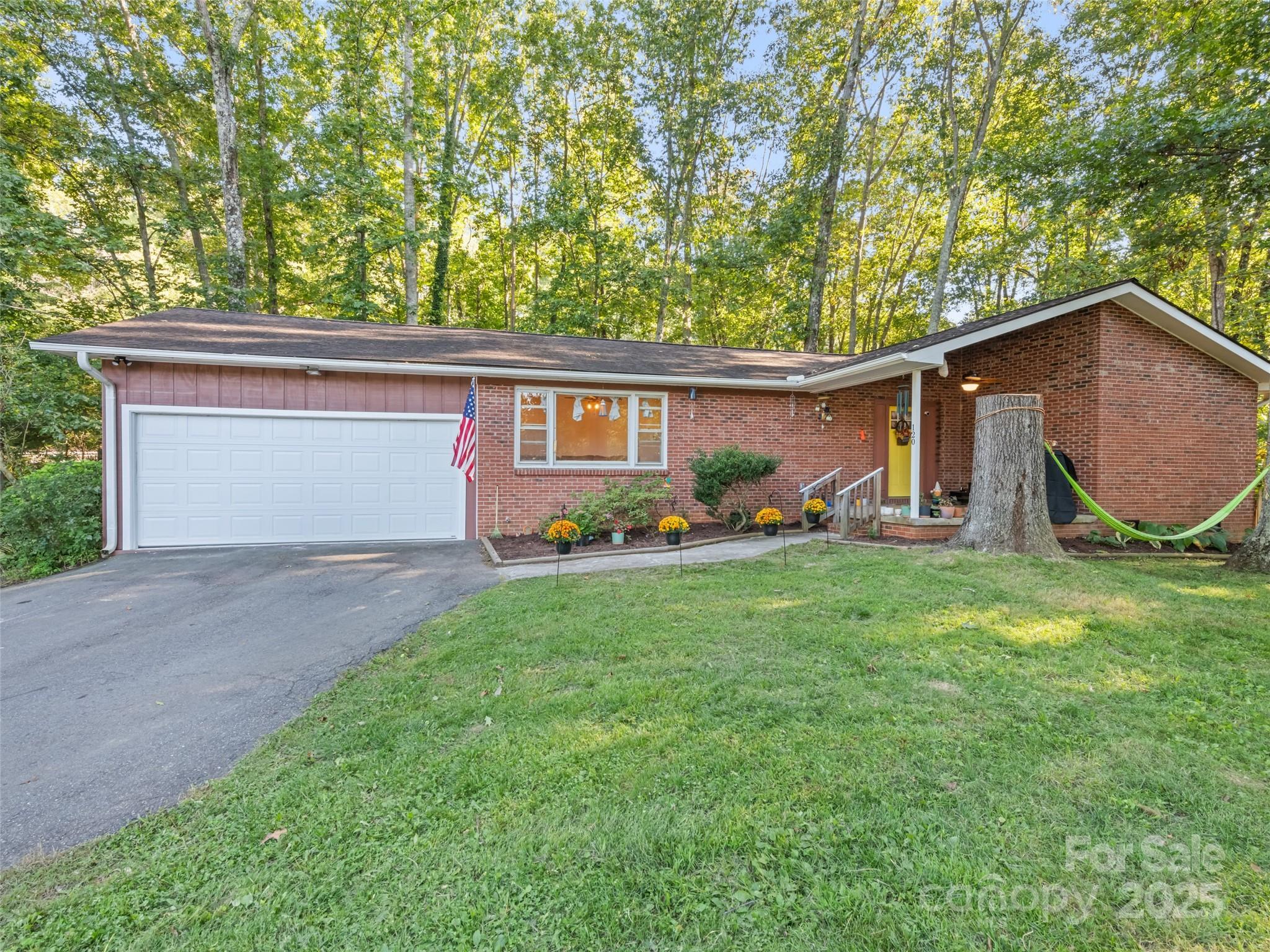 120 Pleasant Hill, Waynesville, NC. property listing photo