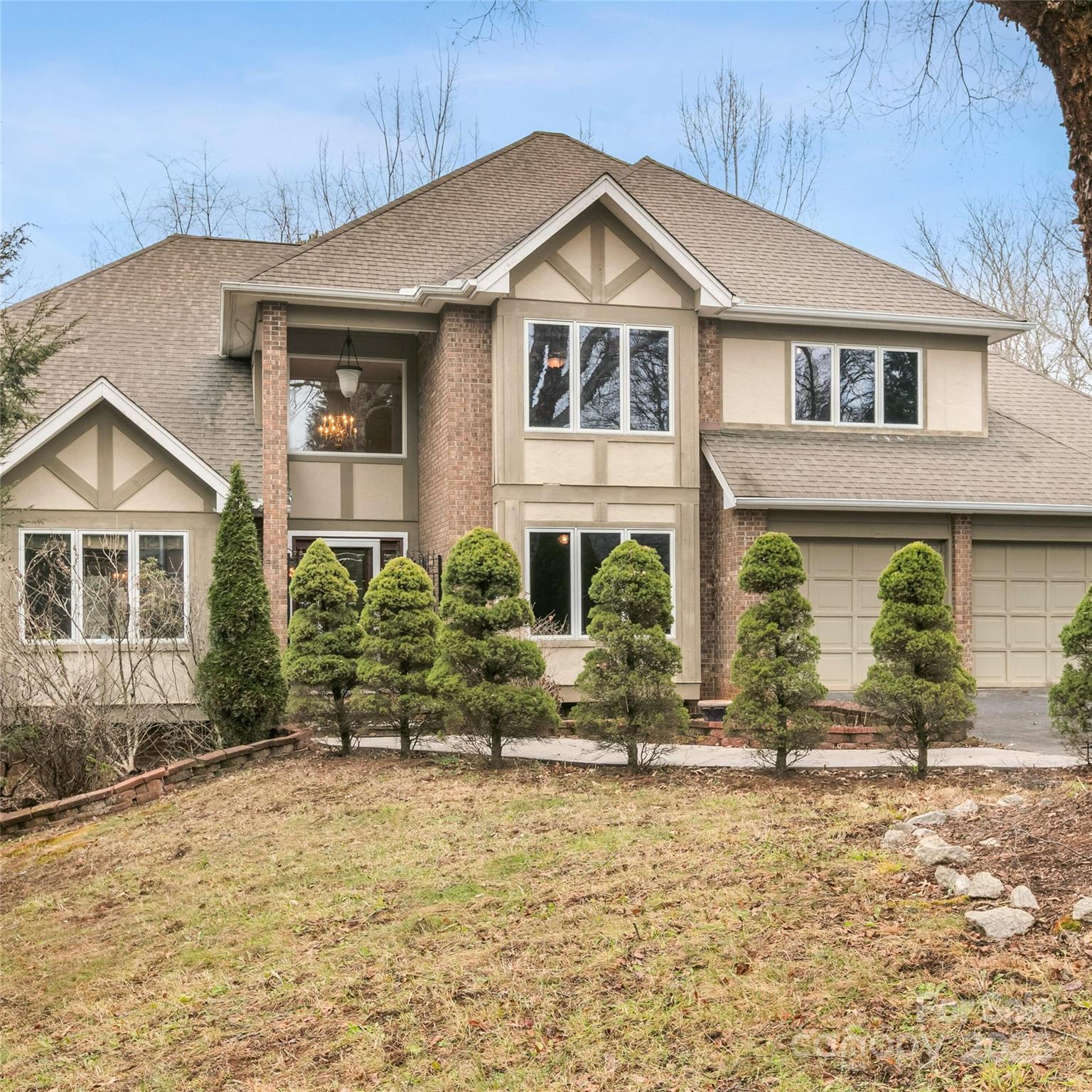 2 Sun Up Lane, Candler, NC. property listing photo