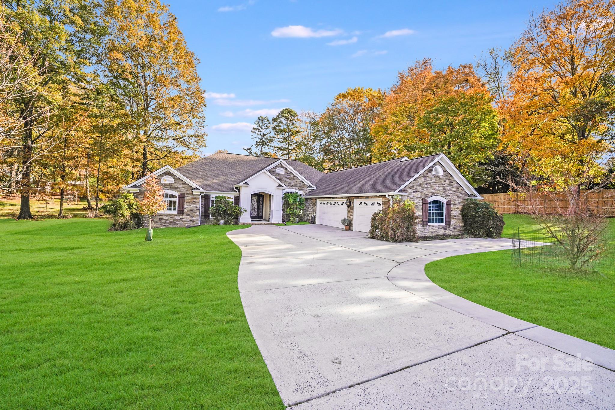 5329 Kuykendall, Charlotte, NC. property listing photo