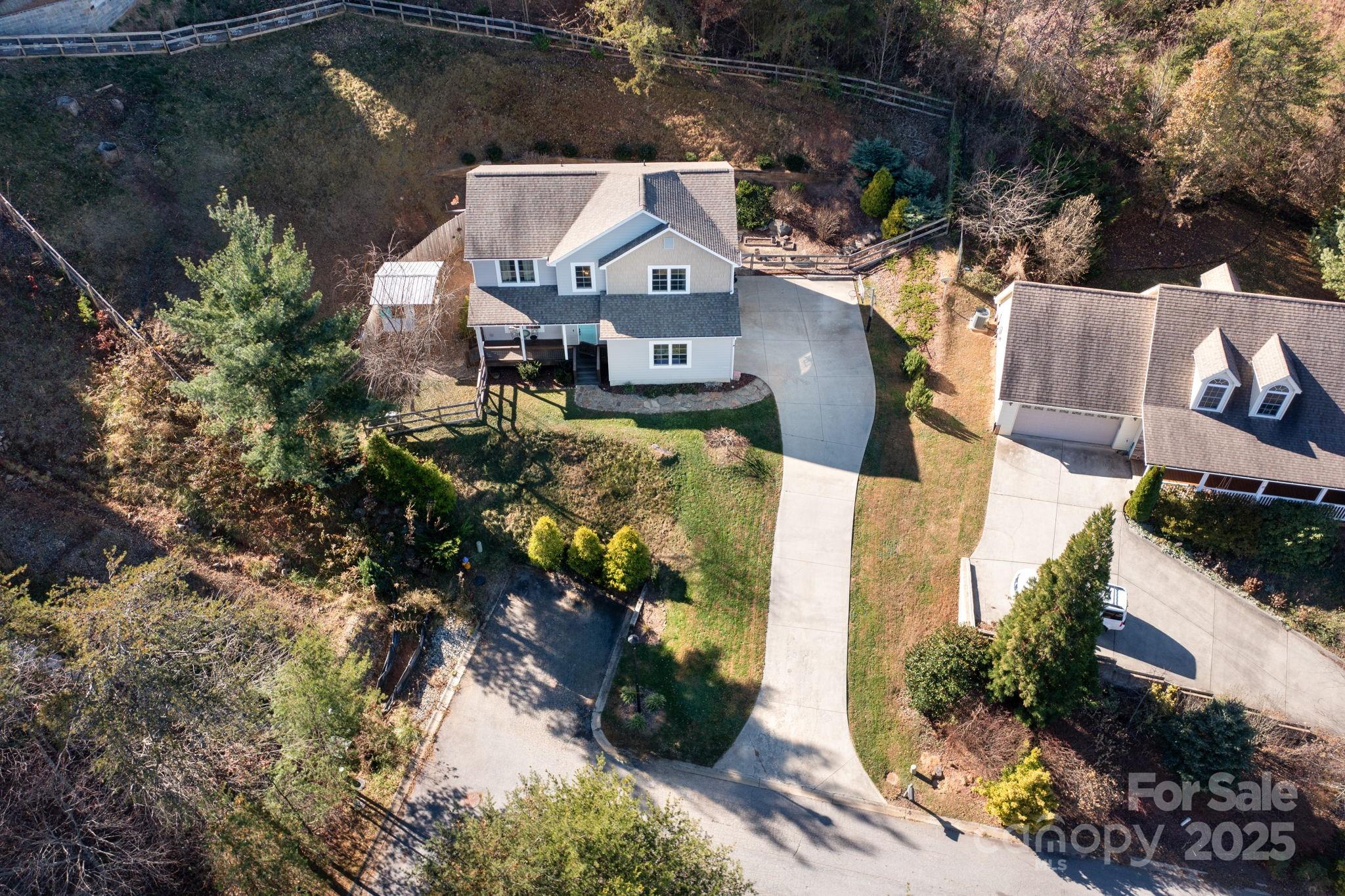 21 Moss Pink, Asheville, NC. property listing photo