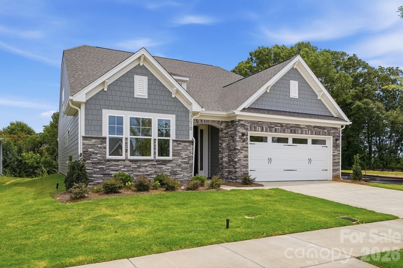3070 Constitution Lane, Gastonia, NC - 3 beds, 3 baths, 2,568 sqft - $564,900