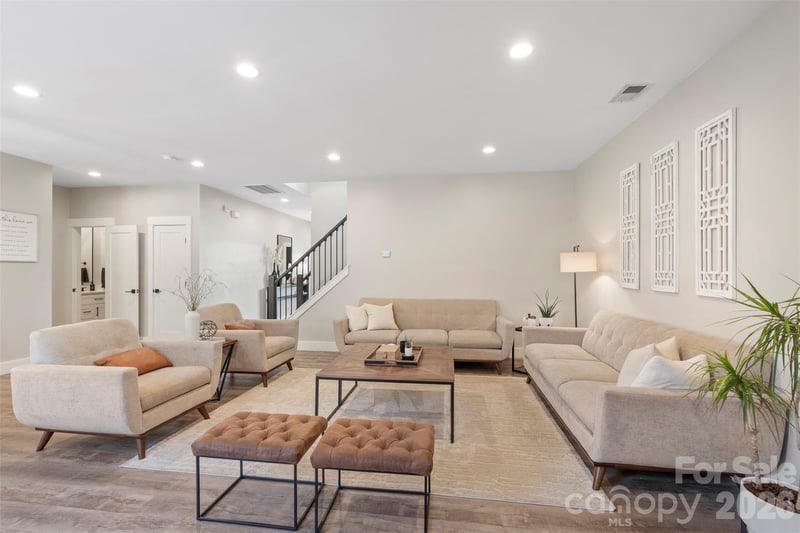 6610 Blackwood, Waxhaw, NC - 5 beds, 3 baths, 2,997 sqft - $610,000