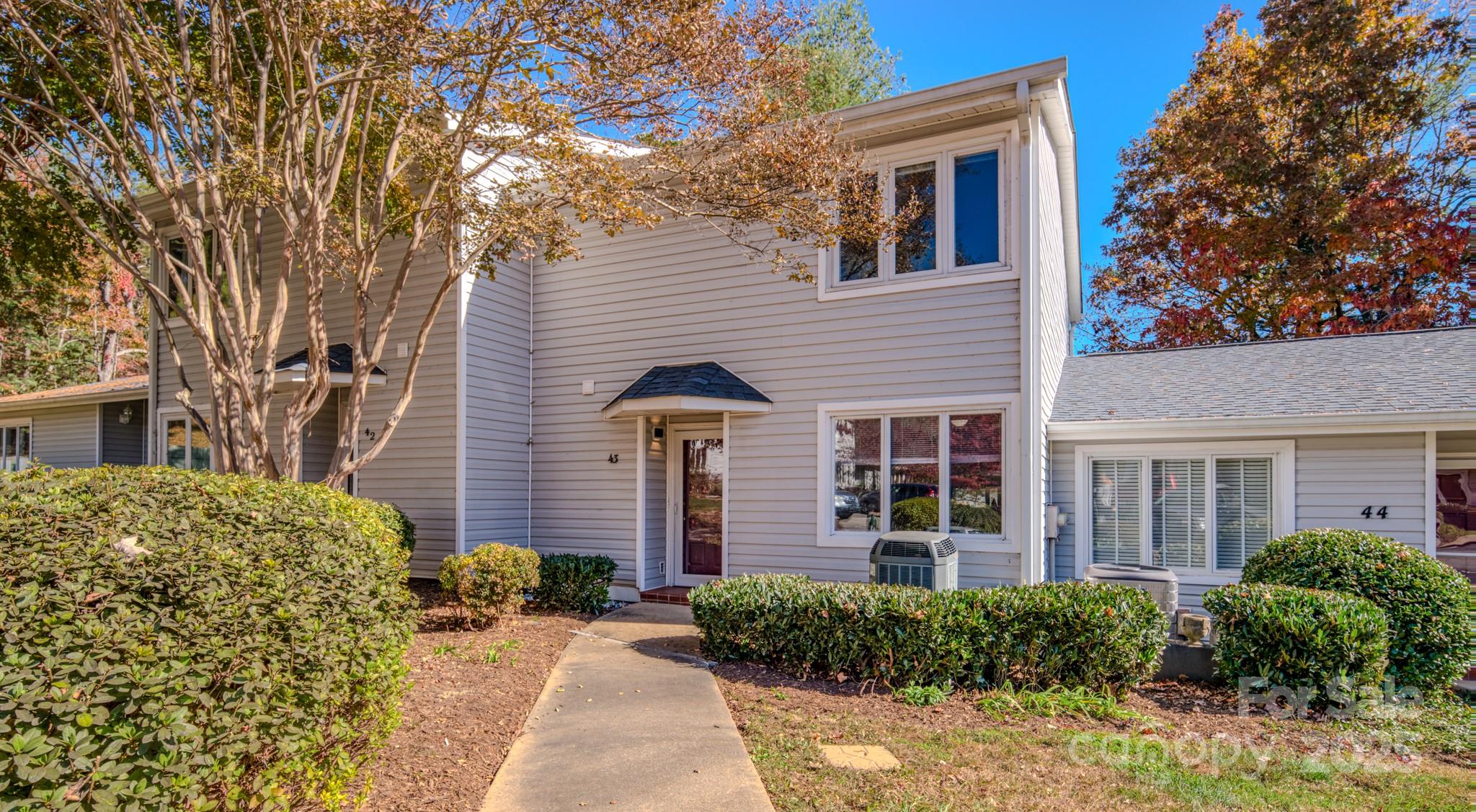 43 Hollybrook Drive, Asheville, NC. property listing photo