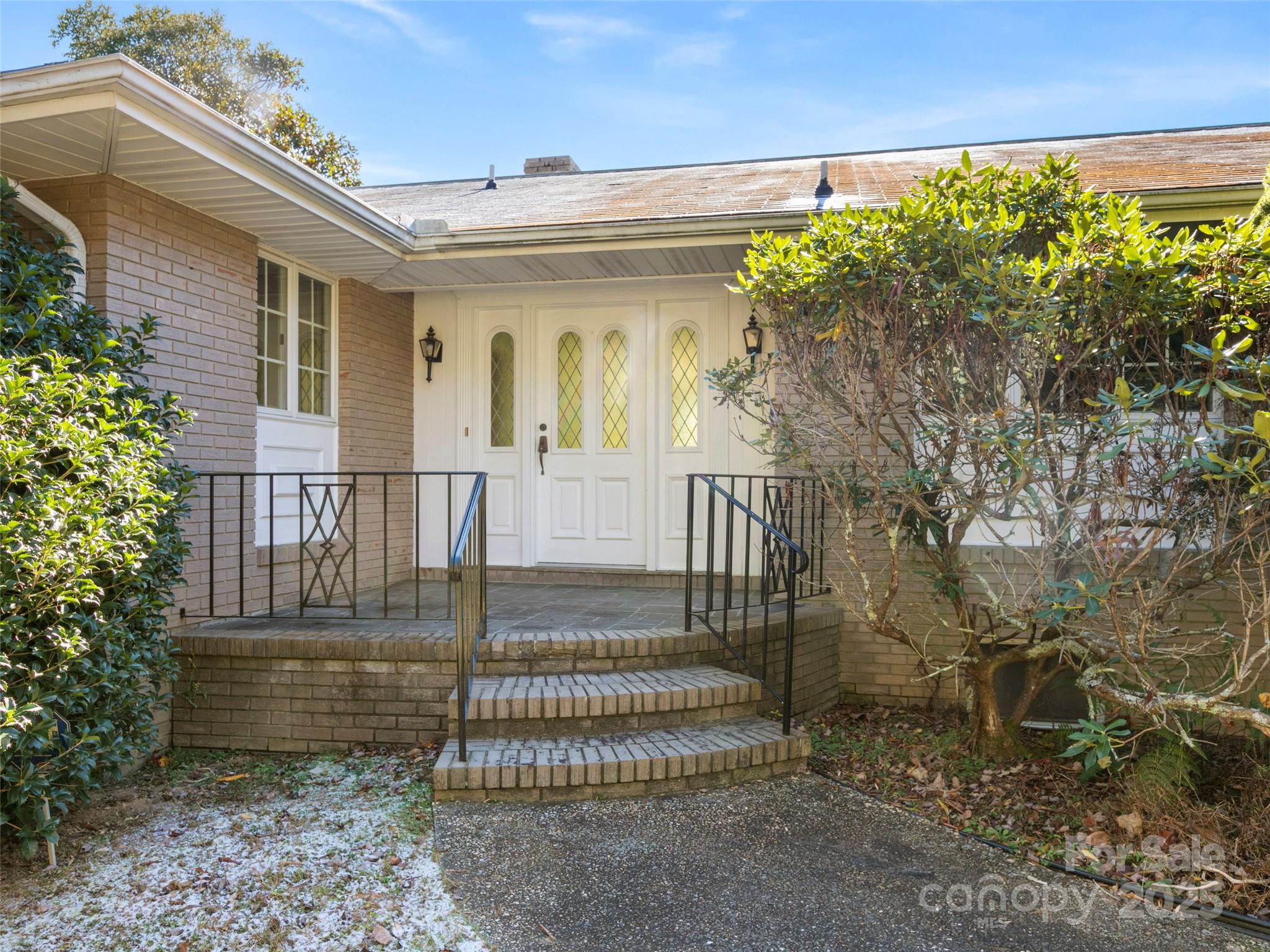 110 Yardley Court, Hendersonville, NC. property listing photo