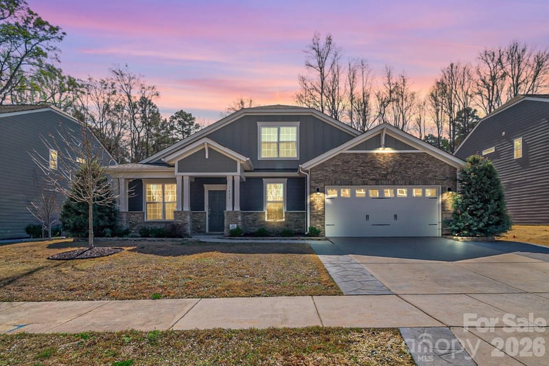 7420 Tullamore, Huntersville, NC - 4 beds, 3 baths, 2,863 sqft - $630,000