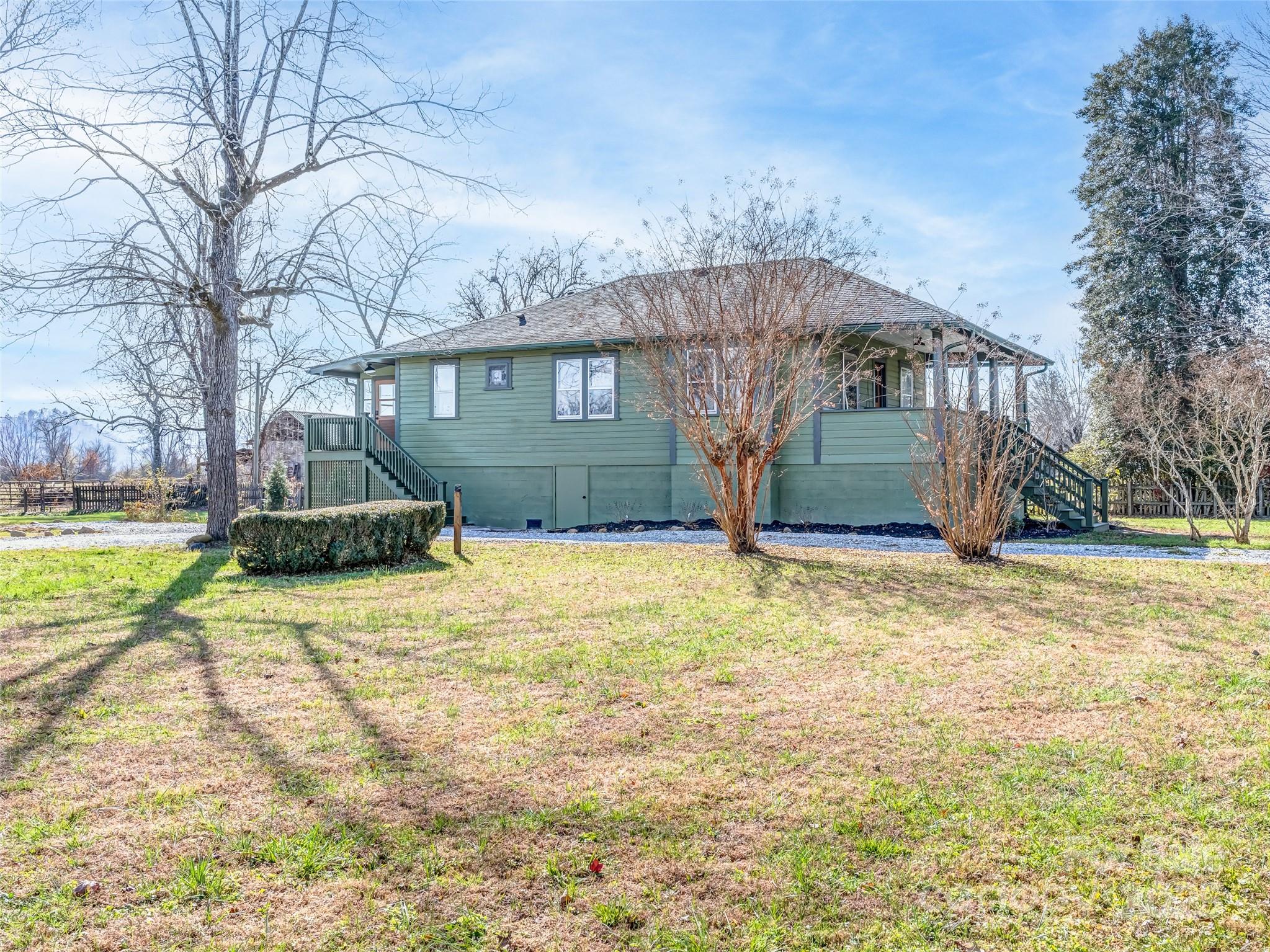 12 Sals, Brevard, NC. property listing photo