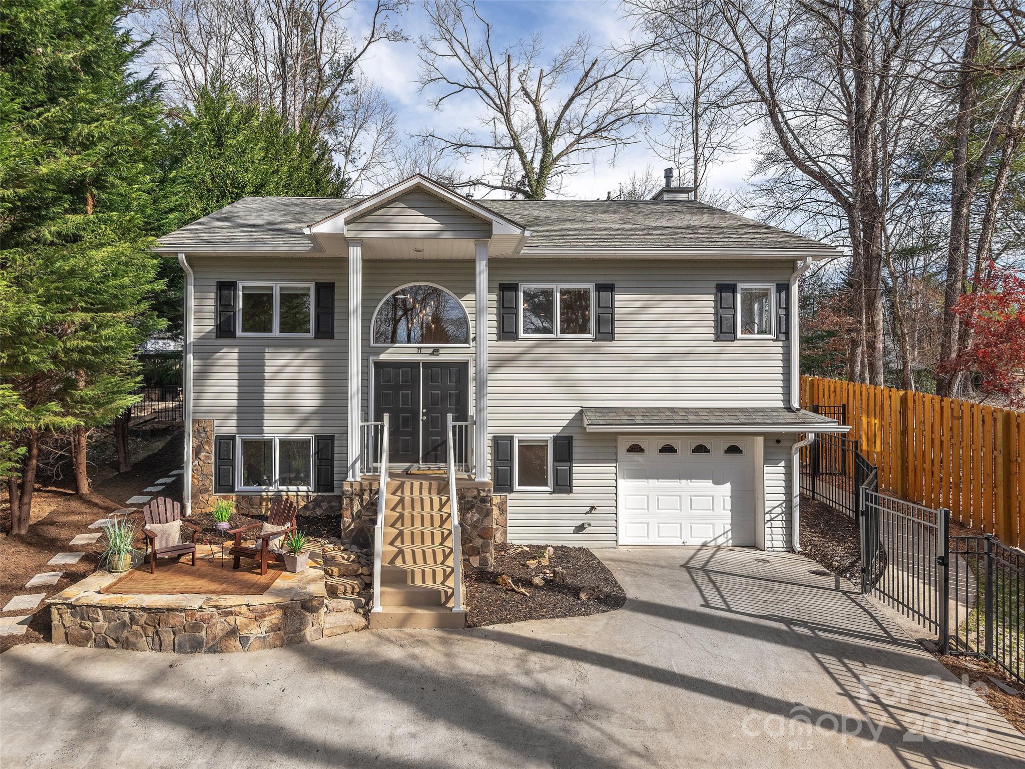 17 Lake Avenue, Black Mountain, NC. property listing photo