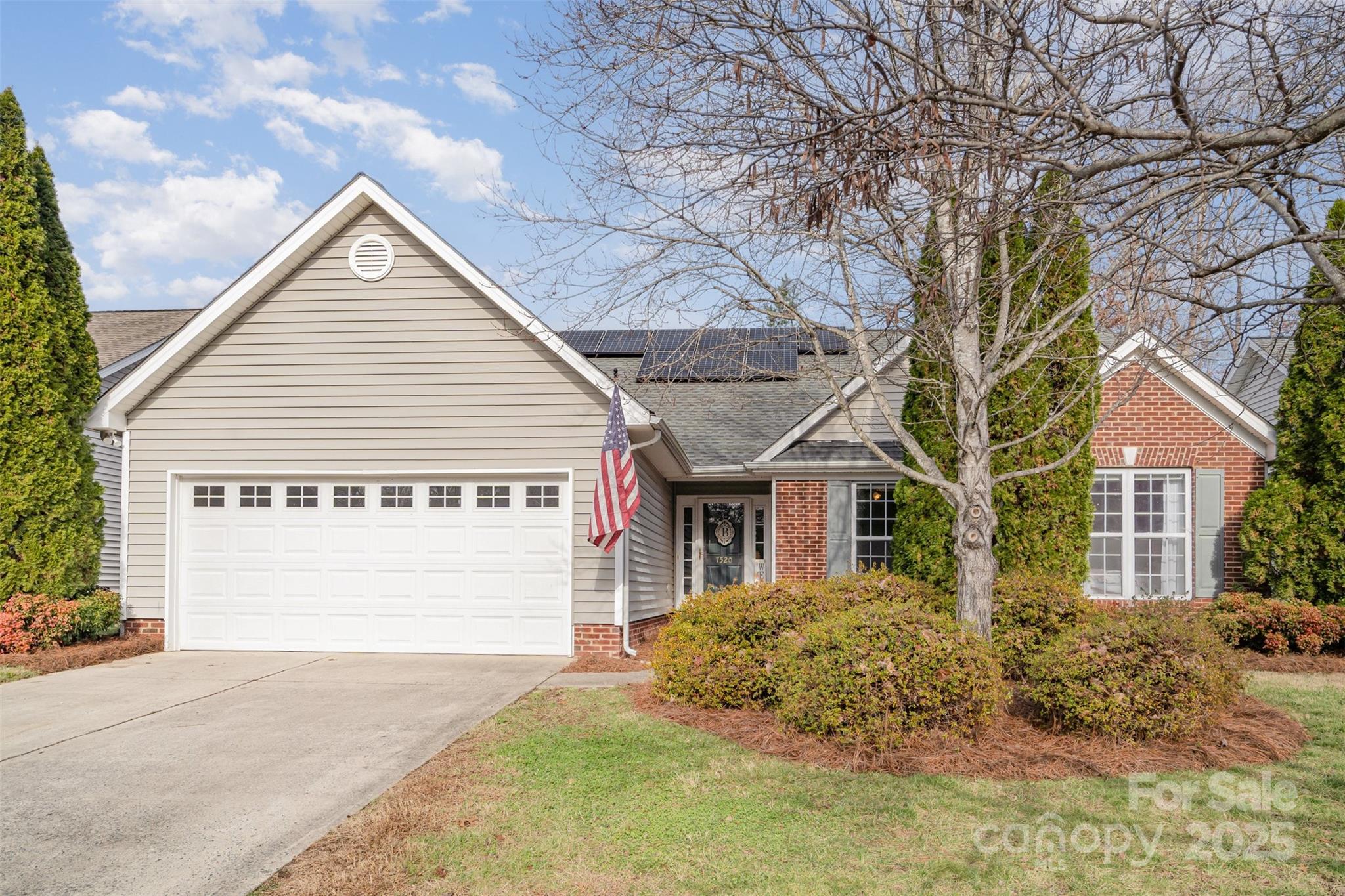 7520 Shadowstone Drive, Charlotte, NC. property listing photo