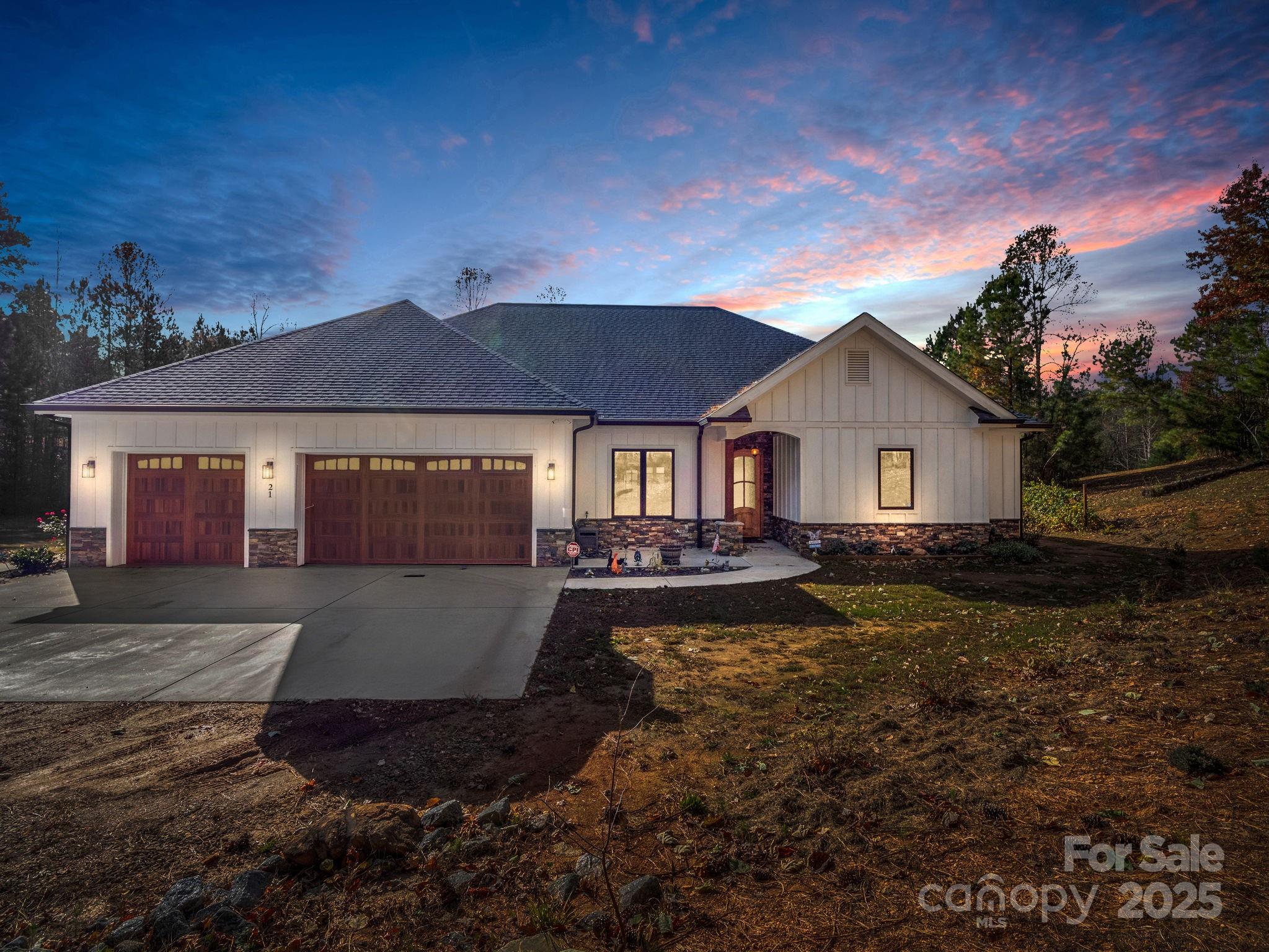 21 Rock Ridge, Mill Spring, NC. property listing photo