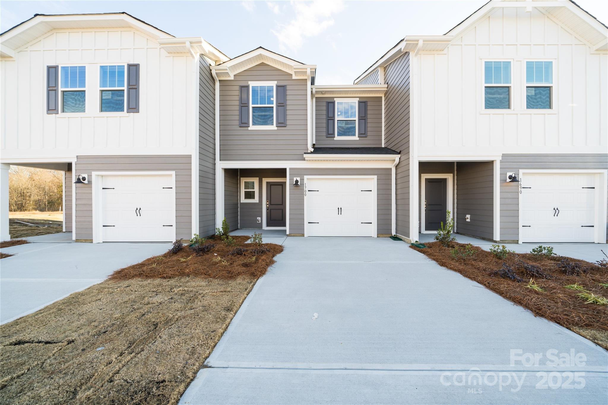8016 Hidden Springs Trail, Charlotte, NC. property listing photo