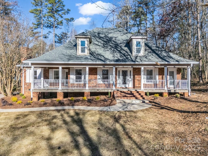303 Fairforest Drive, Rutherfordton, NC - 4 beds, 3 baths, 3,763 sqft - $499,000