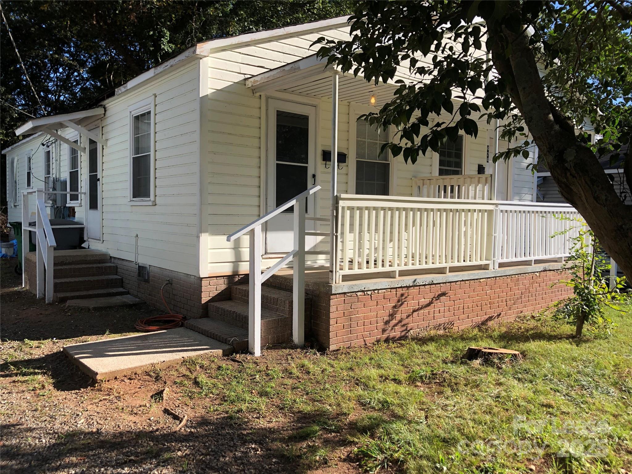 426 Skyland Avenue, Charlotte, NC. property listing photo