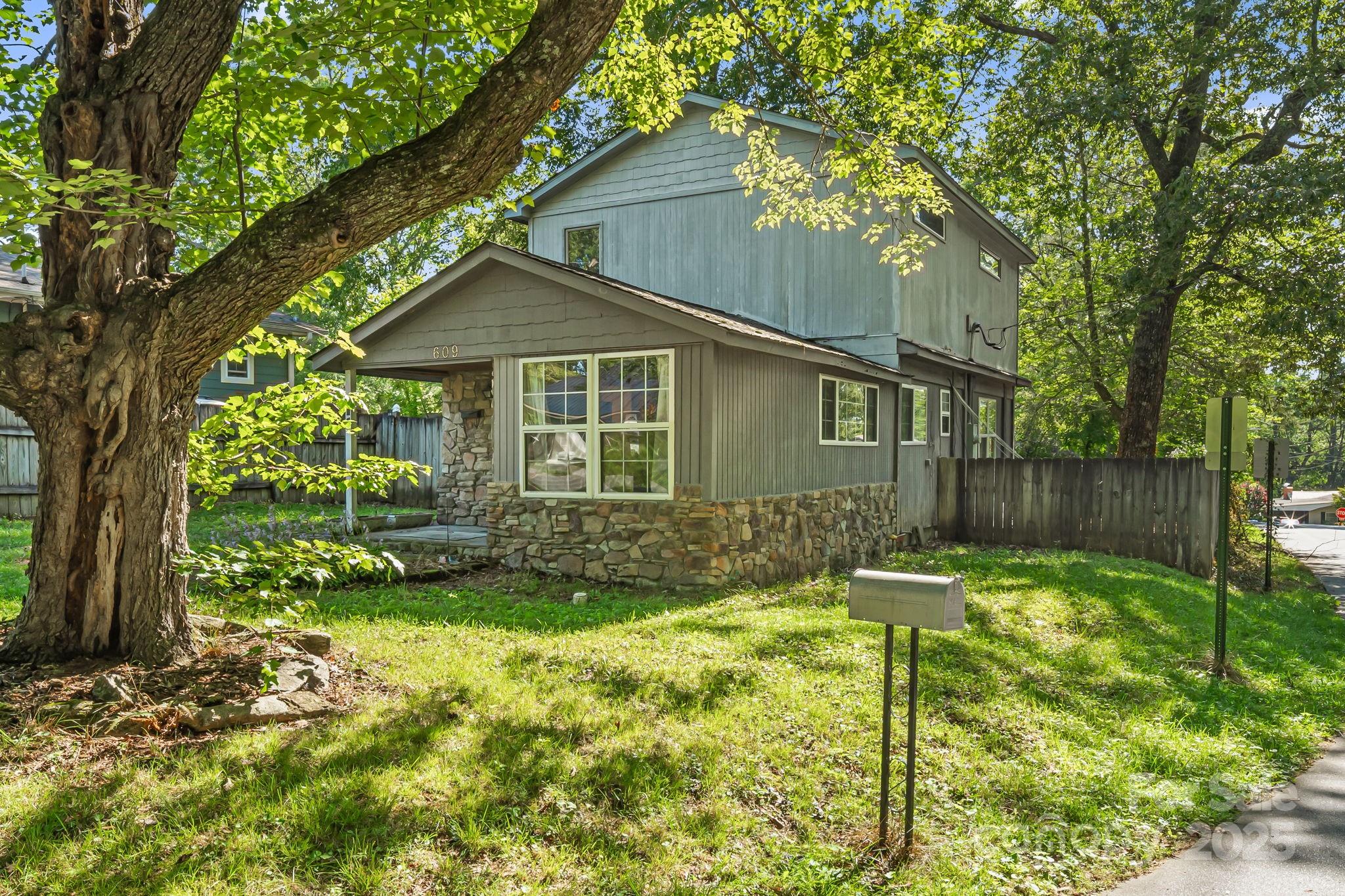 609 Maple Street, Brevard, NC. property listing photo