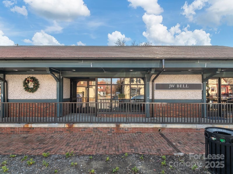 1 All Souls Crescent Apt 200, Asheville, NC - 2 baths - $7,247/mo