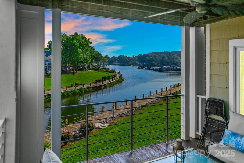 18525 Harborside, Cornelius, NC - 3 beds, 2 baths, 1,434 sqft - $685,000