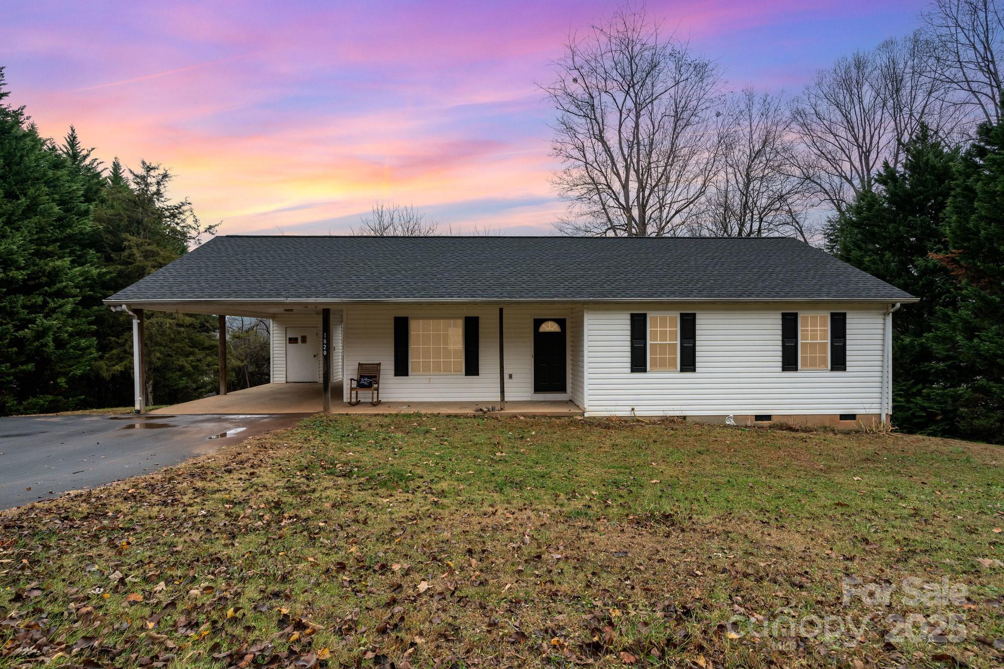 1820 Cline Place, Lenoir, NC. property listing photo