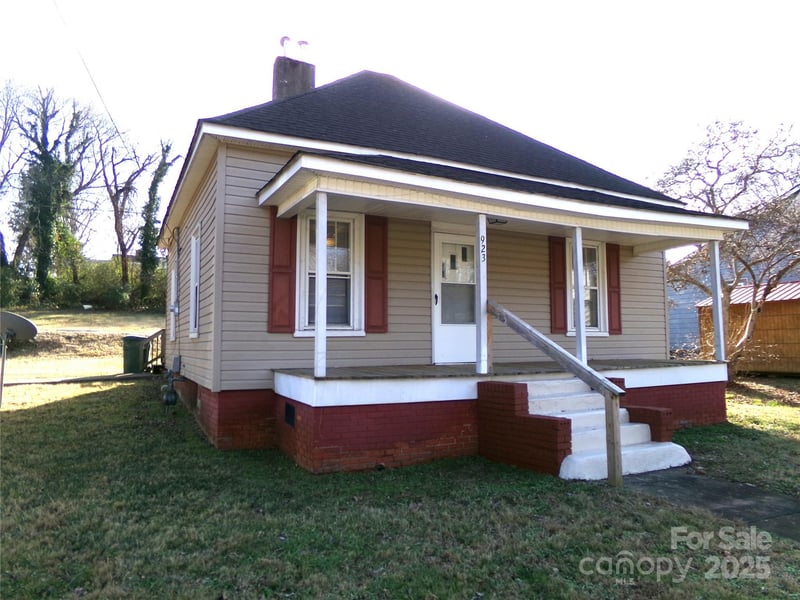 923 Efird Street Apt 97, Albemarle, NC - 2 beds, 1 bath, 926 sqft - $139,000