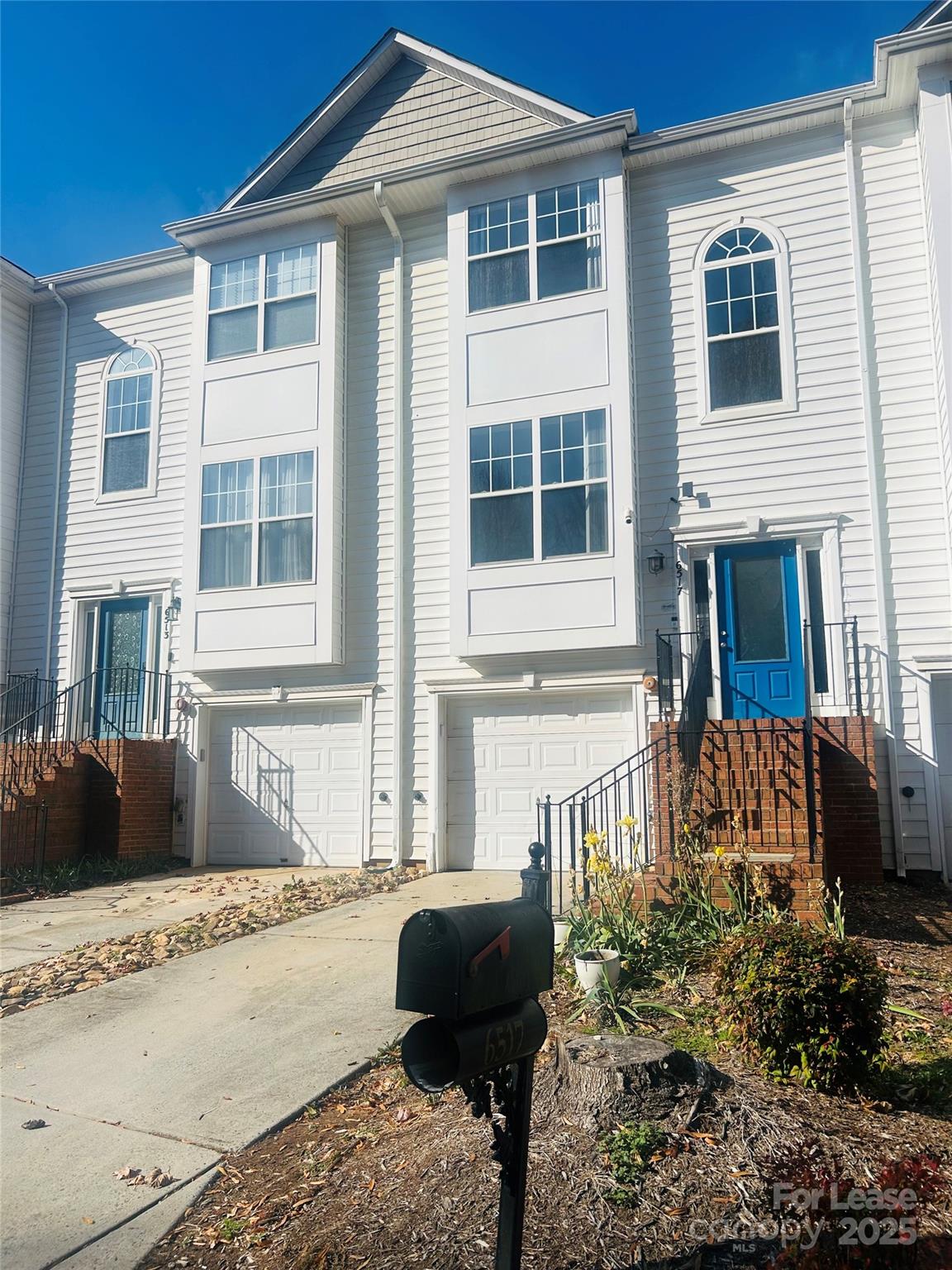 6517 Soapstone Drive, Charlotte, NC. property listing photo