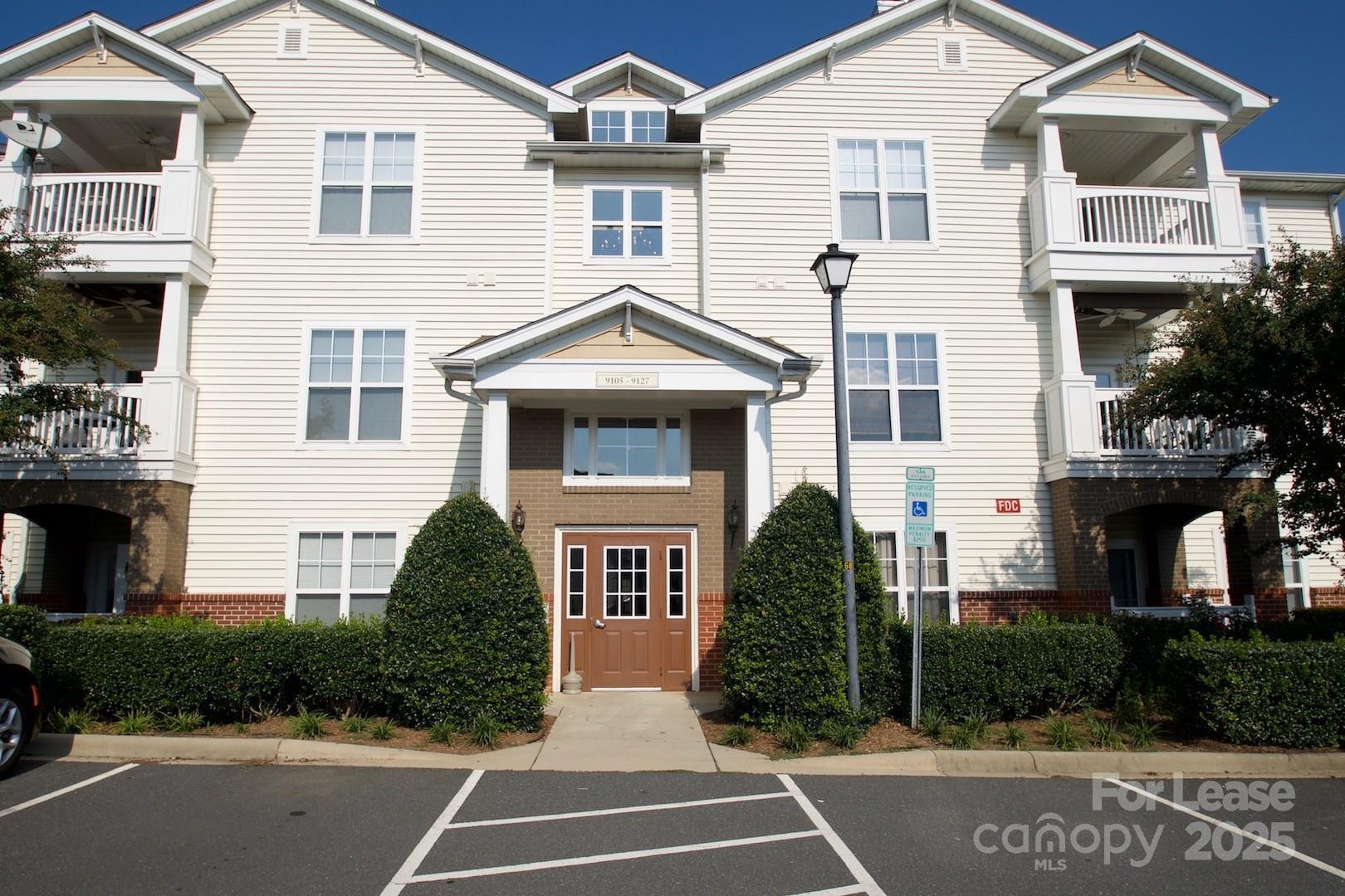 9121 Mcdowell Creek Court, Cornelius, NC. property listing photo
